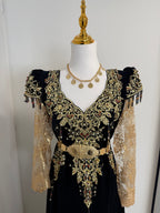 Shiny lace sleeves