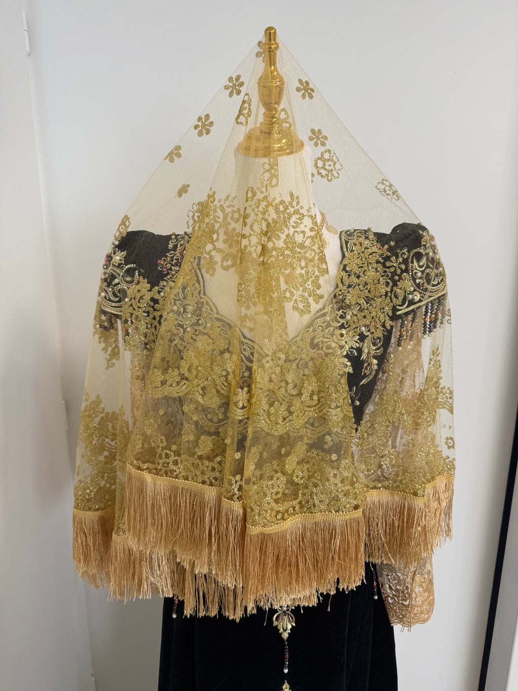 Glitter veil