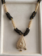Black beaded skhab