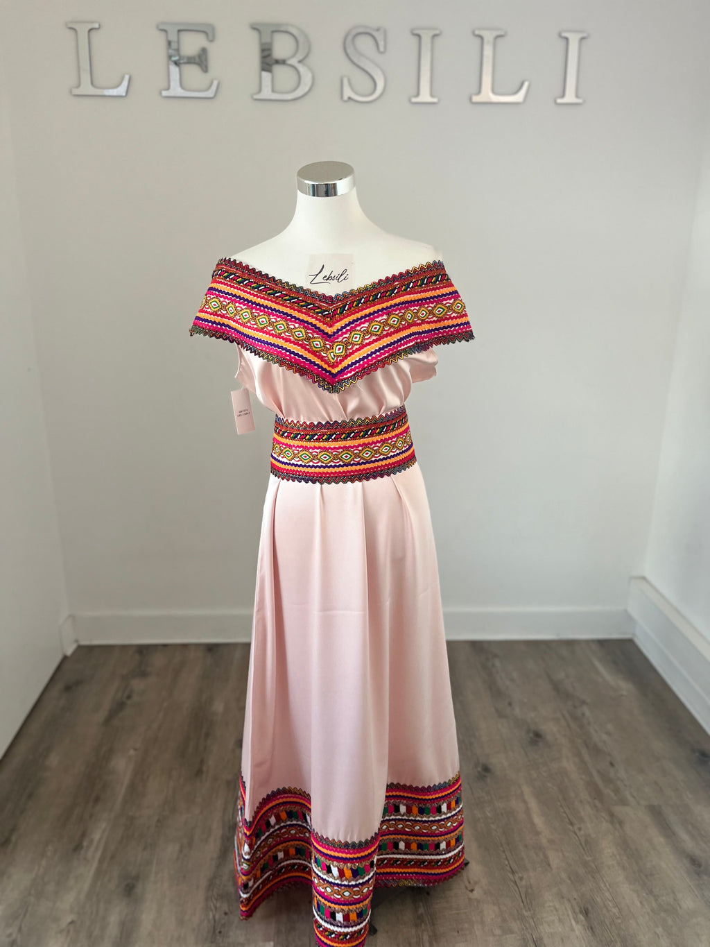 Tenue kabyle invitée - Laura