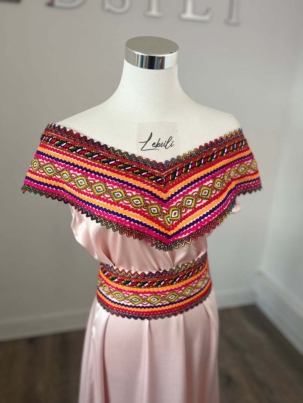Tenue kabyle invitée - Laura