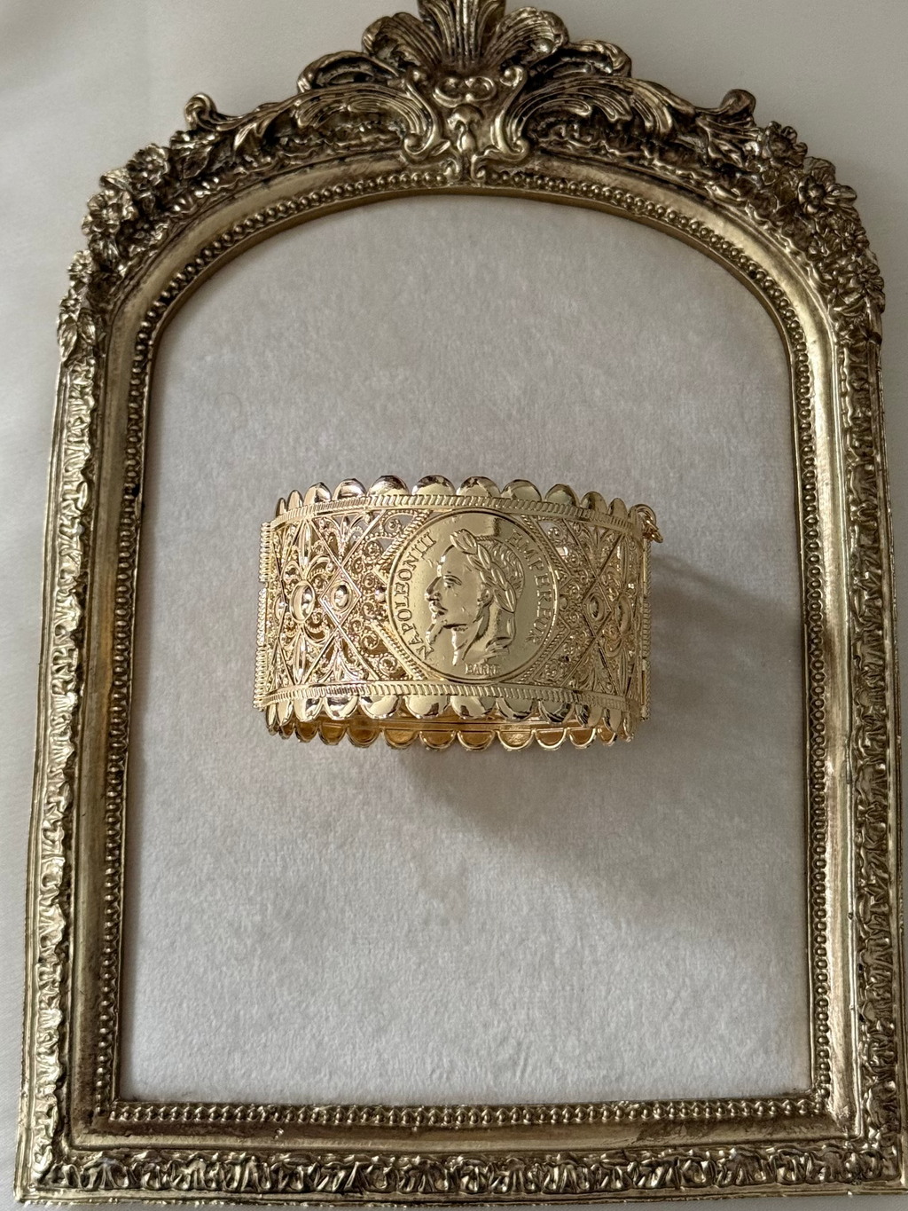 Cuff - Mely